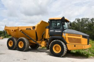 2021 Deere 260E Dump Truck 2034-BT