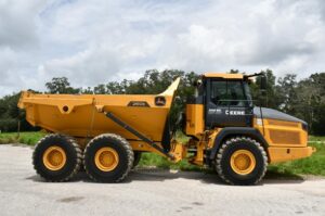 2021 Deere 260E Dump Truck 2034-BT