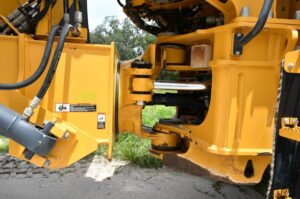 2021 Deere 260E Dump Truck 2034-BT