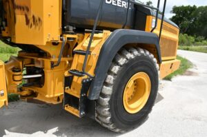 2021 Deere 260E Dump Truck 2034-BT