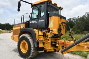 2021 Deere 260E Dump Truck 2034-BT