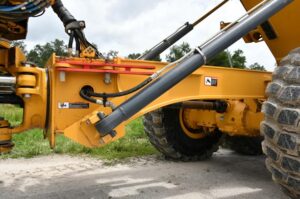 2021 Deere 260E Dump Truck 2034-BT