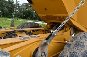 2021 Deere 260E Dump Truck 2034-BT