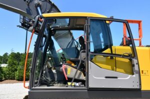 2020 Volvo EC220EL excavator 2028-BT