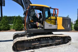 2020 Volvo EC220EL excavator 2028-BT