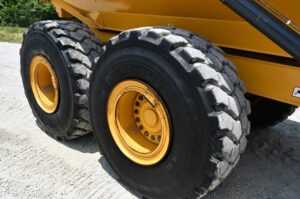 2018 Deere 260E Dump Truck 2043-BT