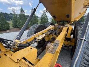 2018 Deere 260E Dump Truck 2043-BT