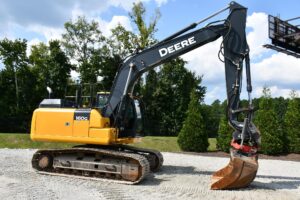 2019 Deere 160G LC Excavator 2037-BT