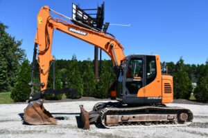 2019 Doosan DX140LCR-5 Excavator 2035-BT 2019 Doosan DX140LCR-5 Excavator 2035-BT
