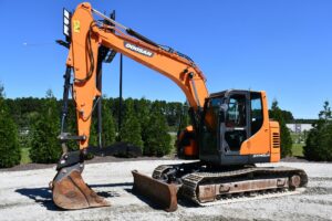 2019 Doosan DX140LCR-5 Excavator 2035-BT 2019 Doosan DX140LCR-5 Excavator 2035-BT