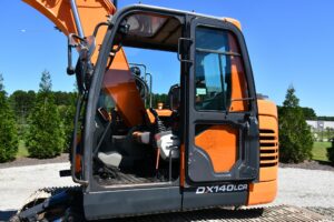 2019 Doosan DX140LCR-5 Excavator 2035-BT 2019 Doosan DX140LCR-5 Excavator 2035-BT