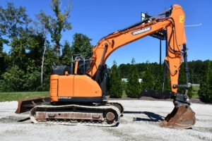 2019 Doosan DX140LCR-5 Excavator 2035-BT 2019 Doosan DX140LCR-5 Excavator 2035-BT