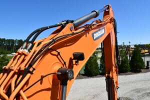 2019 Doosan DX140LCR-5 Excavator 2035-BT 2019 Doosan DX140LCR-5 Excavator 2035-BT