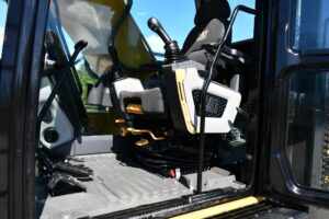 2018 Caterpillar 323 Excavator 2065-BB 2018 Caterpillar 323 Excavator 2065-BB