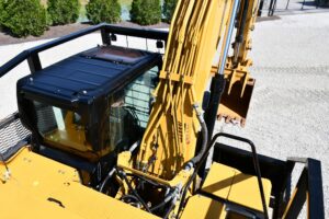 2018 Caterpillar 323 Excavator 2065-BB 2018 Caterpillar 323 Excavator 2065-BB
