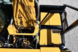 2018 Caterpillar 323 Excavator 2065-BB 2018 Caterpillar 323 Excavator 2065-BB