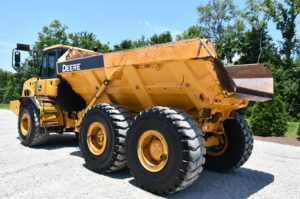 2012 Deere 250D Dump Truck 2066-BB