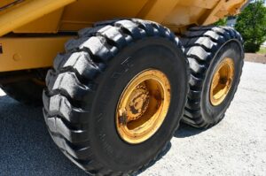 2012 Deere 250D Dump Truck 2066-BB