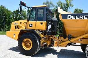 2012 Deere 250D Dump Truck 2066-BB