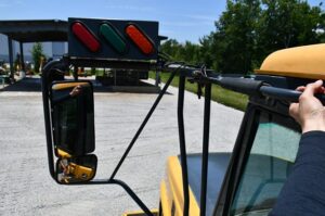 2012 Deere 250D Dump Truck 2066-BB