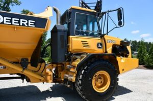 2012 Deere 250D Dump Truck 2066-BB