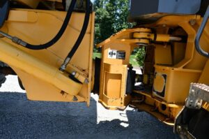 2012 Deere 250D Dump Truck 2066-BB