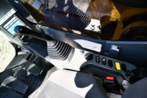 2020 Komatsu PC210LC-11 Excavator 2083-AJ