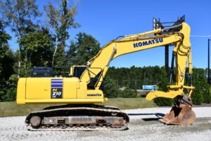 2020 Komatsu PC210LC-11 Excavator 2083-AJ