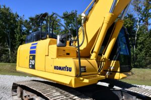2020 Komatsu PC210LC-11 Excavator 2083-AJ