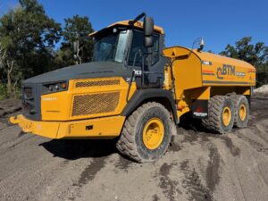 2023 Deere 260P-TIER Water Truck 2090-BT 2023 Deere 260P-TIER Water Truck 2090-BT