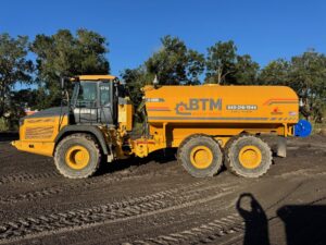 2023 Deere 260P-TIER Water Truck 2090-BT 2023 Deere 260P-TIER Water Truck 2090-BT