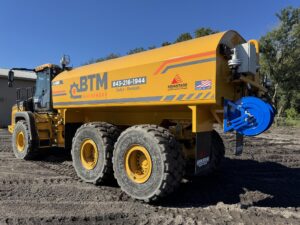 2023 Deere 260E Water Truck 2091-BT 2023 Deere 260E Water Truck 2091-BT