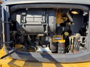 2023 Deere 260E Water Truck 2091-BT 2023 Deere 260E Water Truck 2091-BT