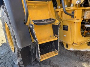 2023 Deere 260E Water Truck 2091-BT 2023 Deere 260E Water Truck 2091-BT