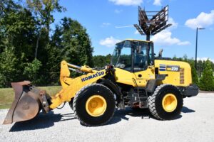 2019 Komatsu WA270-8 Loader 2058-BB 2019 Komatsu WA270-8 Loader 2058-BB