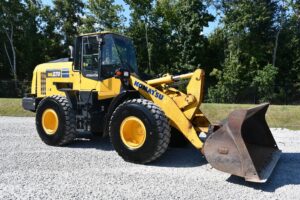 2019 Komatsu WA270-8 Loader 2058-BB 2019 Komatsu WA270-8 Loader 2058-BB