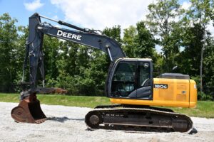 2020 Deere 180G LC Excavator 2074-BT