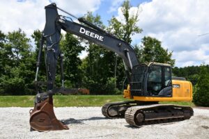 2020 Deere 180G LC Excavator 2074-BT