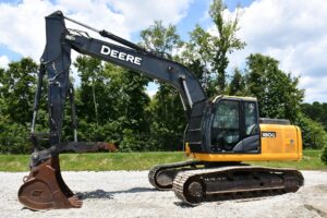 2020 Deere 180G LC Excavator 2074-BT