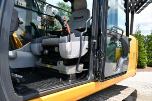 2020 Deere 180G LC Excavator 2074-BT