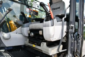 2020 Deere 180G LC Excavator 2074-BT