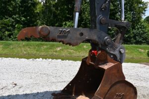 2020 Deere 180G LC Excavator 2074-BT