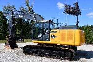 2022 Deere 210GLC Excavator 2068-BT 2022 Deere 210GLC Excavator 2068-BT