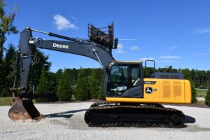 2022 Deere 210GLC Excavator 2068-BT 2022 Deere 210GLC Excavator 2068-BT