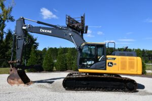 2022 Deere 210GLC Excavator 2068-BT 2022 Deere 210GLC Excavator 2068-BT