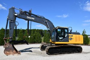 2022 Deere 210GLC Excavator 2068-BT 2022 Deere 210GLC Excavator 2068-BT