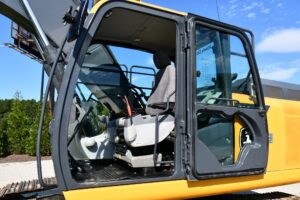 2022 Deere 210GLC Excavator 2068-BT 2022 Deere 210GLC Excavator 2068-BT