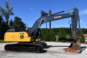 2022 Deere 210GLC Excavator 2068-BT 2022 Deere 210GLC Excavator 2068-BT