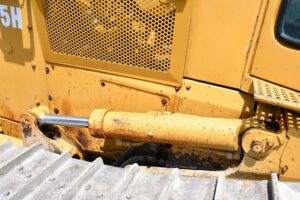 1992 Cat D5H Dozer 2081-AJ