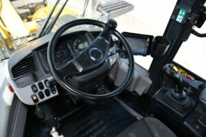 2022 Komatsu WA320-8 Wheel Loader 2100-BT